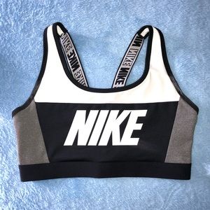 ✨NIKE Sports Bra